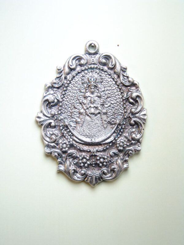 MEDALLAS RELIGIOSAS IMÁGENES RELIEVE "VIRGEN DEL ROCÍO“ ORLA CUNA 70 MM"