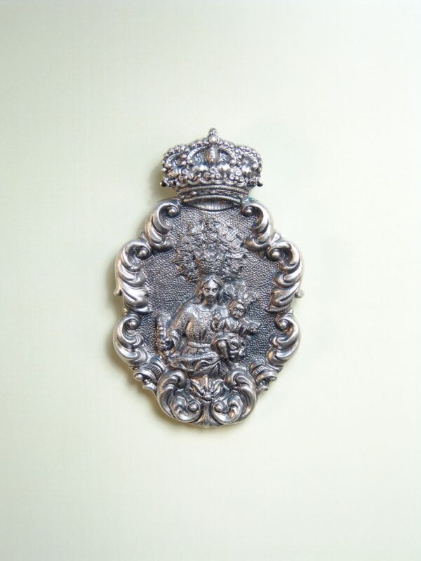 MEDALLAS RELIGIOSAS IMÁGENES RELIEVE "VIRTUDES DE MARIA SANTÍSIMA 70 MM"