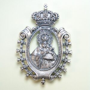 MEDALLAS RELIGIOSAS IMÁGENES RELIEVE "VIRGEN DEL ROSARIO CON TOIZON CALADO 75 MM"