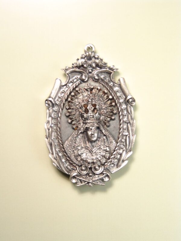 MEDALLAS RELIGIOSAS IMÁGENES RELIEVE "BUSTO VIRGEN MARIA ORLA MACIZA "