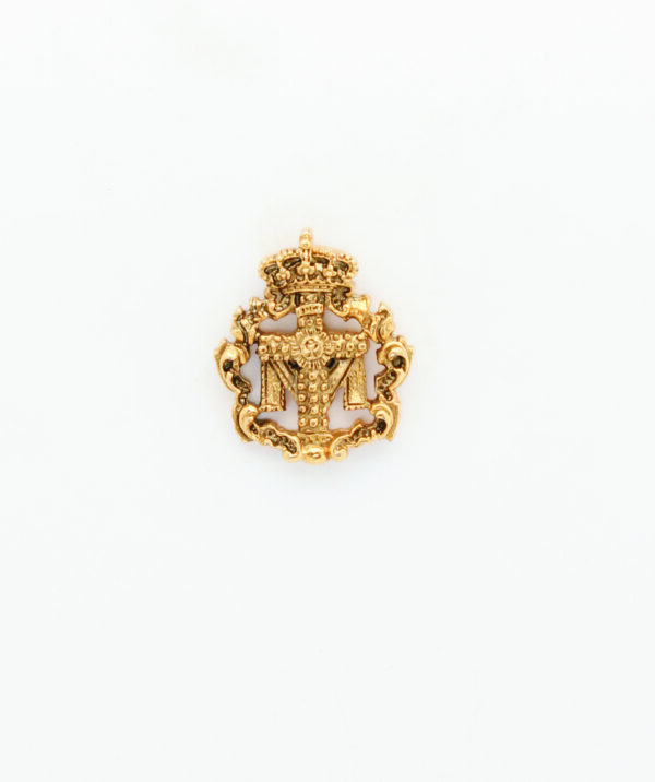 INSIGNIAS RELIGIOSAS HERALDICA RELIEVE "CRUZ TALLADA CON SUDARIO ORLADA  22 MM ALTURA"
