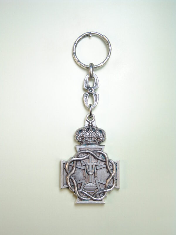 LLAVEROS RELIGIOSOS HERÁLDICOS RELIEVE "LIRA SOBRE MONTE CALVARIO Y CORONA DE ESPINAS"