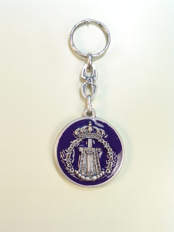 LLAVEROS RELIGIOSOS HERÁLDICOS RELIEVE "SANTA CRUZ CON ESCALAS CON ORLA TOIZON Y CORONA FONDO ESMALTADO"