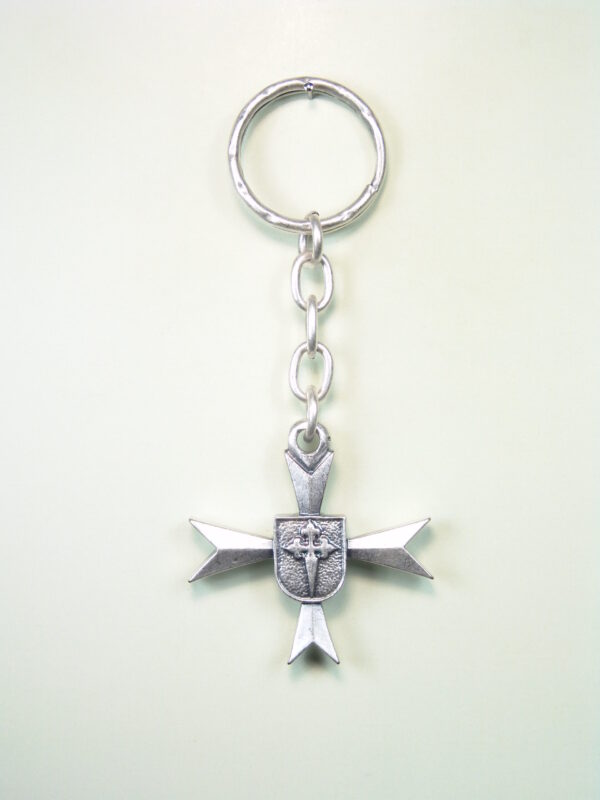 LLAVEROS RELIGIOSOS HERÁLDICOS RELIEVE "CRUZ DE SANTIAGO SOBRE CARTELA CARGADA CON LA CRUZ DE MALTA"