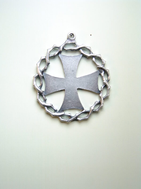 MEDALLAS RELIGIOSAS HERÁLDICAS RELIEVE "CRUZ DE MALTA PLANA CON ORLA DE ESPINAS 55 MM"