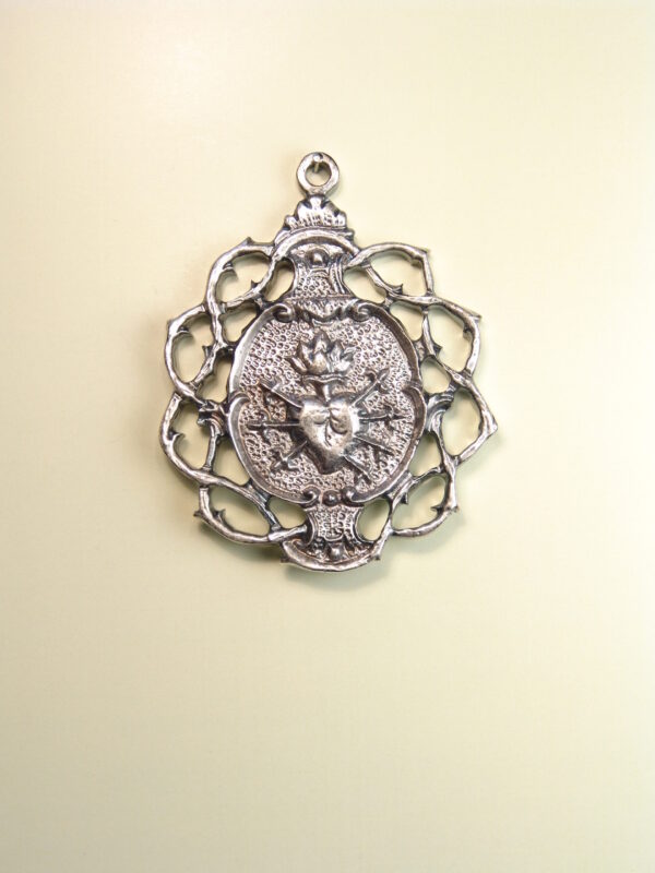 MEDALLAS RELIGIOSAS HERÁLDICAS RELIEVE "CORAZON 7 PUÑALES CON CORONA DE ESPINAS 55 MM"
