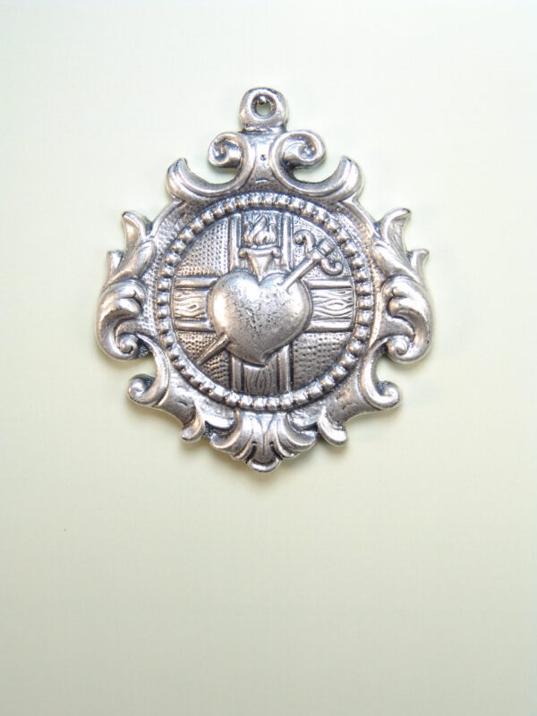 MEDALLAS RELIGIOSAS HERÁLDICAS RELIEVE "CORAZON ATRAVESADO POR UN PUÑAL DE DOLOR SOBRE CRUZ GRIEGA ORLA HOJA DE ACANTO 60MM"