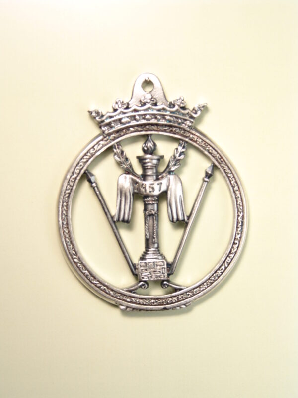 MEDALLAS RELIGIOSAS HERÁLDICAS RELIEVE "COLUMNA DE AZOTES LAUREADA CON LANZAS EN ORLA CIRCULAR CALADA Y TIMBRADA DE CORONA DUCAL 70 MM"